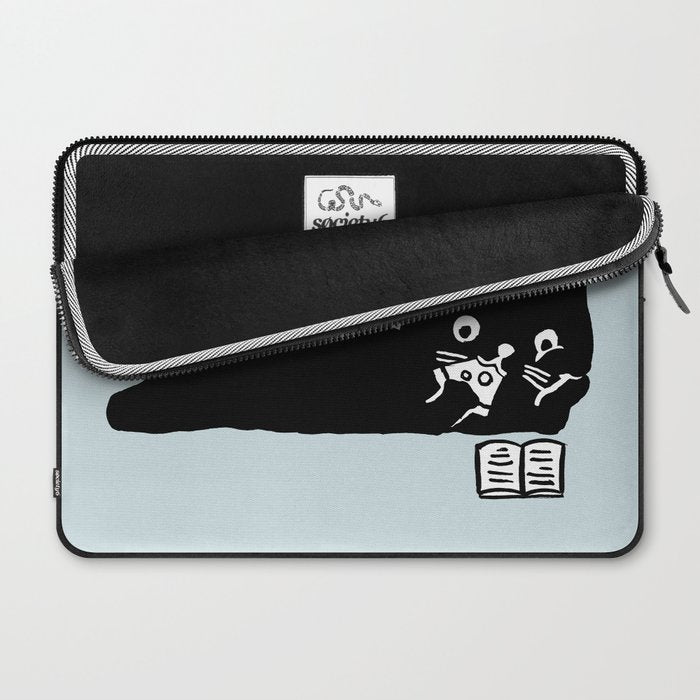 Get lost in a book Laptop Sleeve Gallery Image 2