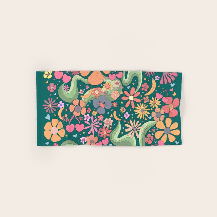 Retro Hippie 70s rainbow flower garden pattern  Bath Towel Gallery Image 1