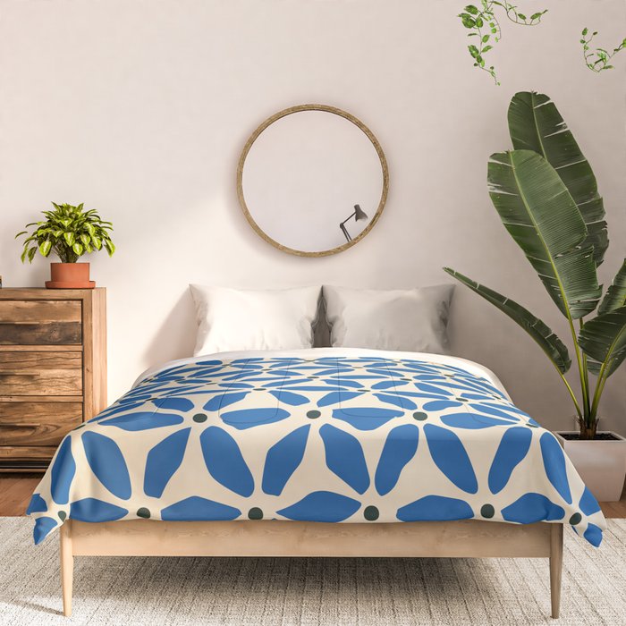Blue flower pattern Comforter Gallery Image 3
