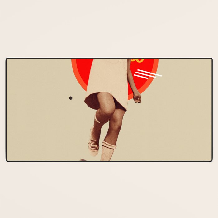 1983 Desk Mat Gallery Image 3