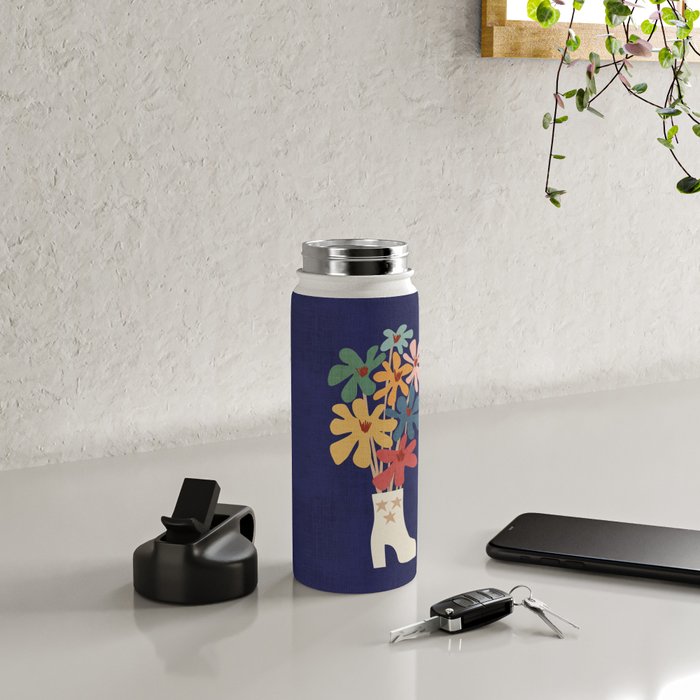 Wild boots Water Bottle Gallery Image 4