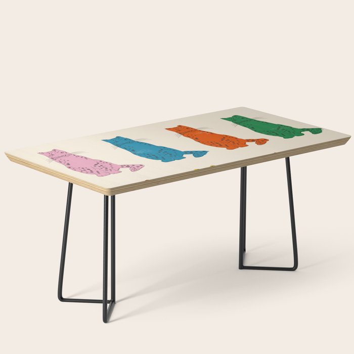 Snow Leopard in Color Coffee Table Gallery Image 1