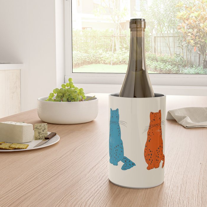 Snow Leopard in Color Wine Chiller Gallery Image 4