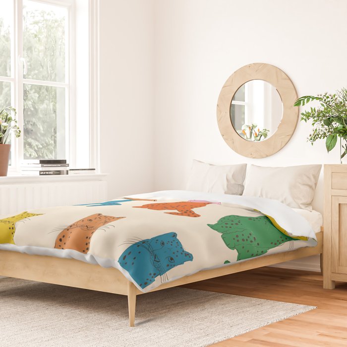 Snow Leopard in Color Duvet Cover Gallery Image 2