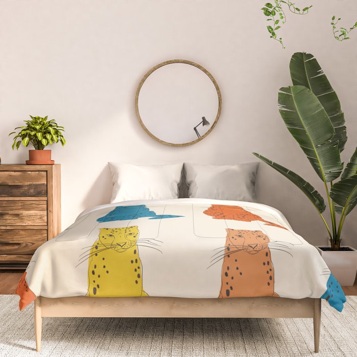Snow Leopard in Color Comforter Gallery Image 3