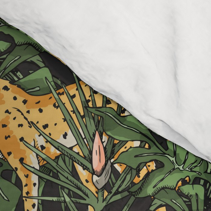 Cheetah in the wild jungle Comforter Gallery Image 4