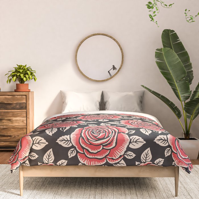 Traditional vintage red rose flower art pattern Comforter Gallery Image 3