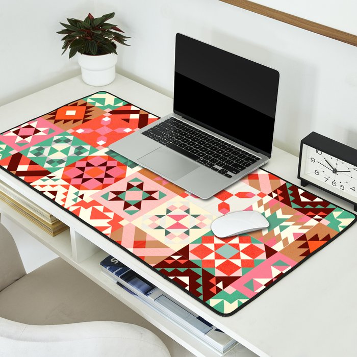 Winter Quilt Pattern no4 Desk Mat Gallery Image 2