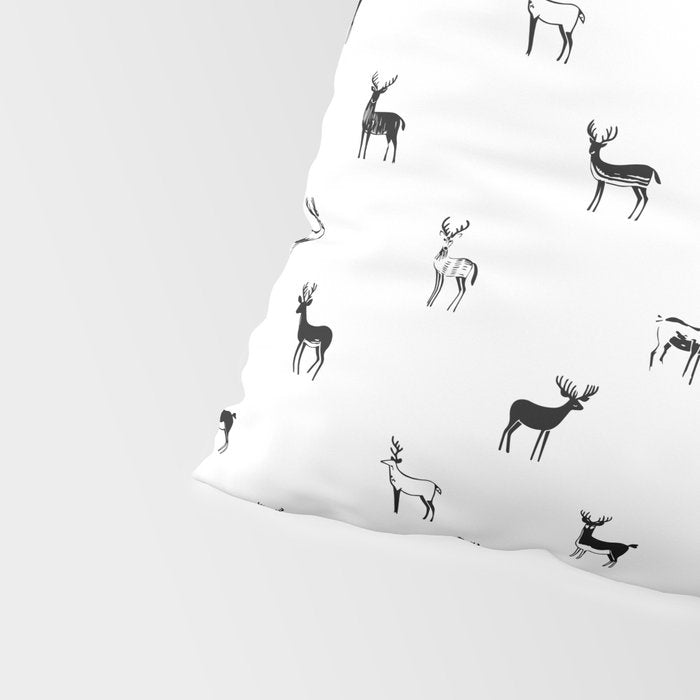 Reindeer animal doodle art pattern Pillow Sham Gallery Image 4