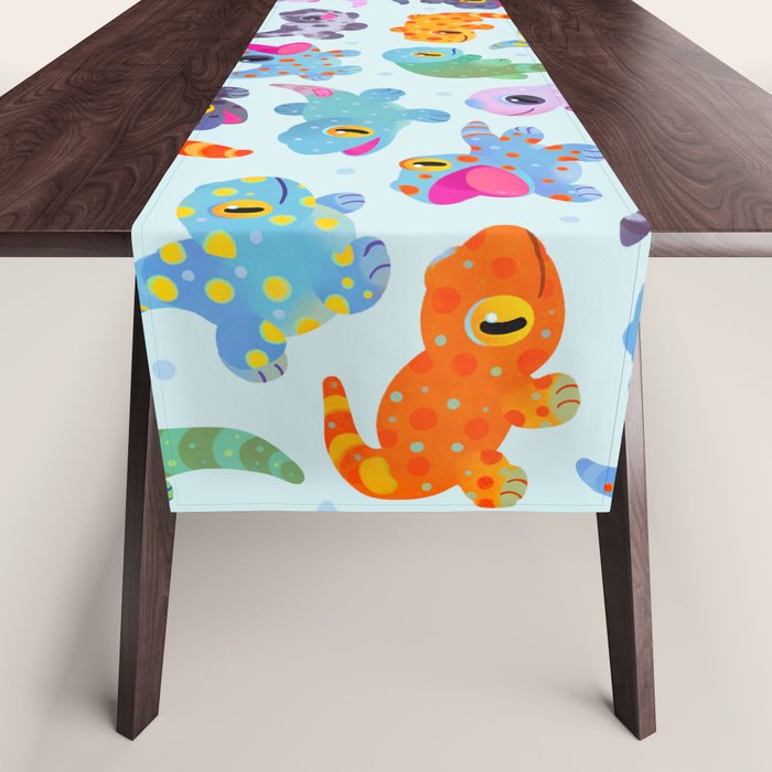 Tokay gecko - bright Table Runner Gallery Image 1