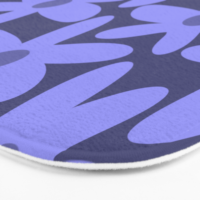 Daisy Time Retro Floral Pattern in Periwinkle Purple Bath Mat Gallery Image 3