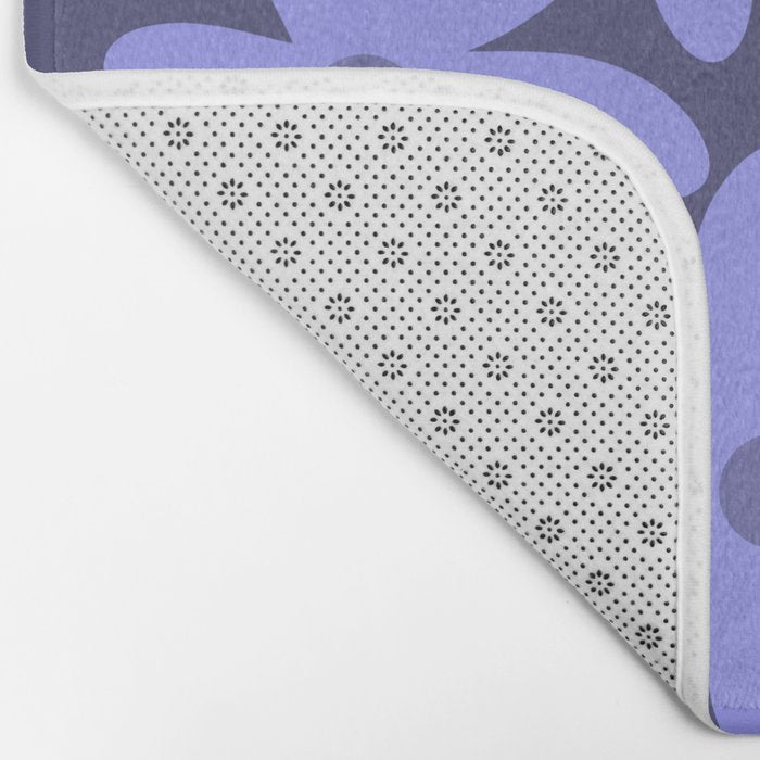 Daisy Time Retro Floral Pattern in Periwinkle Purple Bath Mat Gallery Image 2