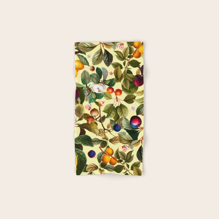 Vintage Fruit Pattern XXI Bath Towel Gallery Image 1