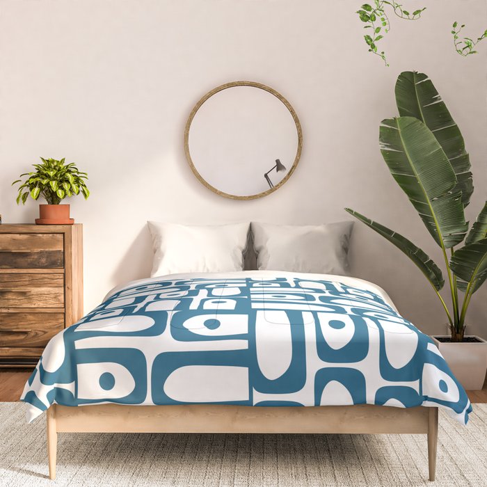 Mid Century Modern Piquet Abstract Multi Geometric Pattern in Blue and White Comforter Gallery Image 3