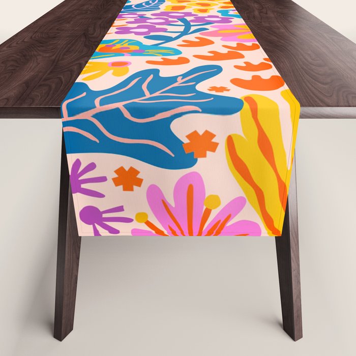 Luck II Table Runner Gallery Image 1