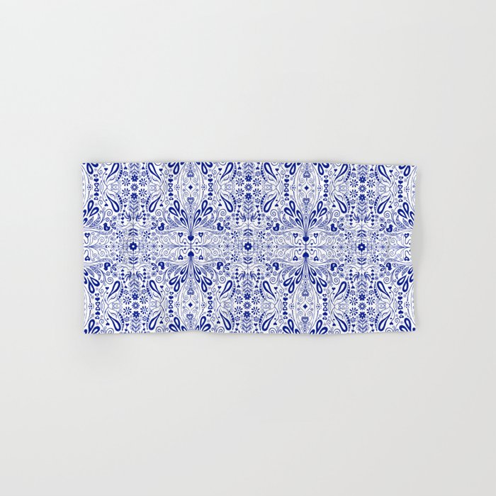 Chinoiserie Folk Seamless Pattern Bath Towel Gallery Image 1