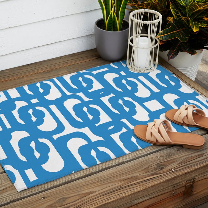 Pop Blue and White Contemporary Mid Century Modern Loops Abstract Pattern Outdoor Rug Gallery Image 2