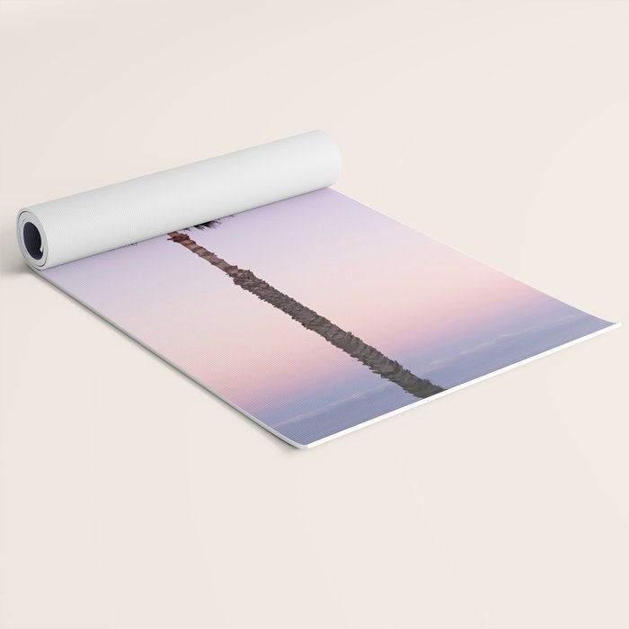Stand out - ombré violet Yoga Mat Gallery Image 2