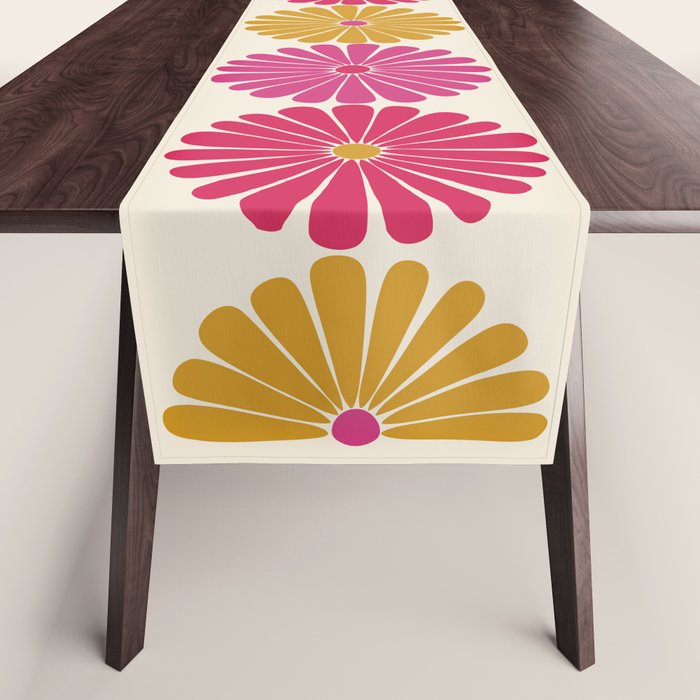 Retro Summer Daisies VII Table Runner Gallery Image 1