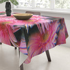 Lindsey Tablecloth Gallery Image 3