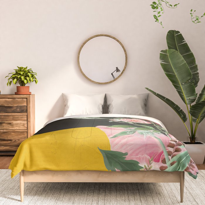 Floral Portrait 17 Comforter Gallery Image 3