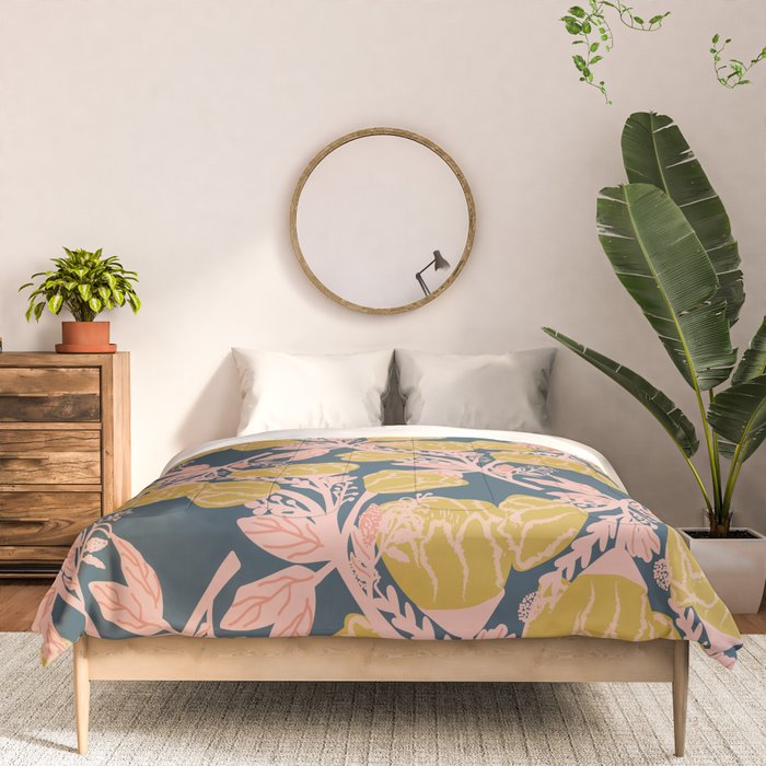 Magnolia Bloom Comforter Gallery Image 3
