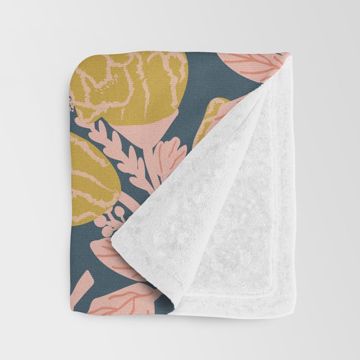 Magnolia Bloom Throw Blanket Gallery Image 3