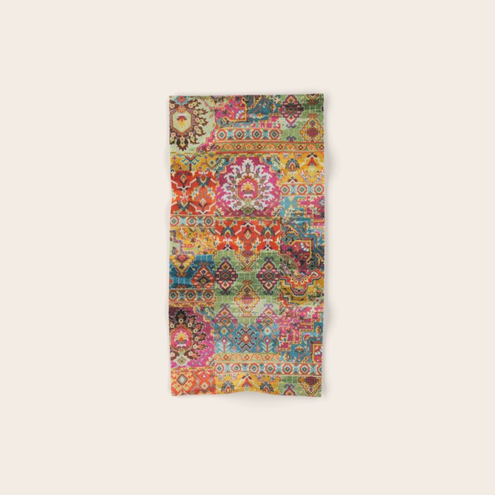 Abstract Design Bath Towel Gallery Image 1