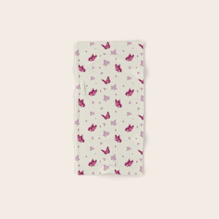 Red Ivy Bath Towel Gallery Image 1