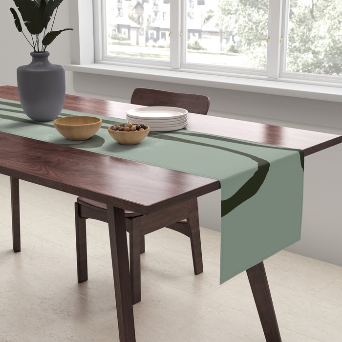 Dropping Tulip Table Runner Gallery Image 2