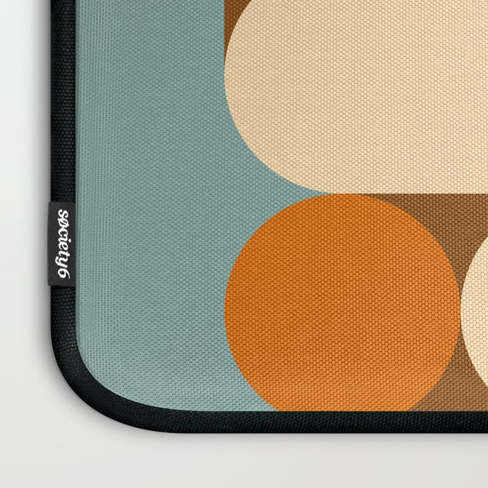 Retro 17A Laptop Sleeve Gallery Image 3