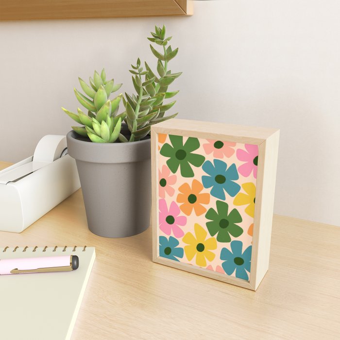 Retro Flower - Big Daisy Cream background Mini Art Print Gallery Image 2