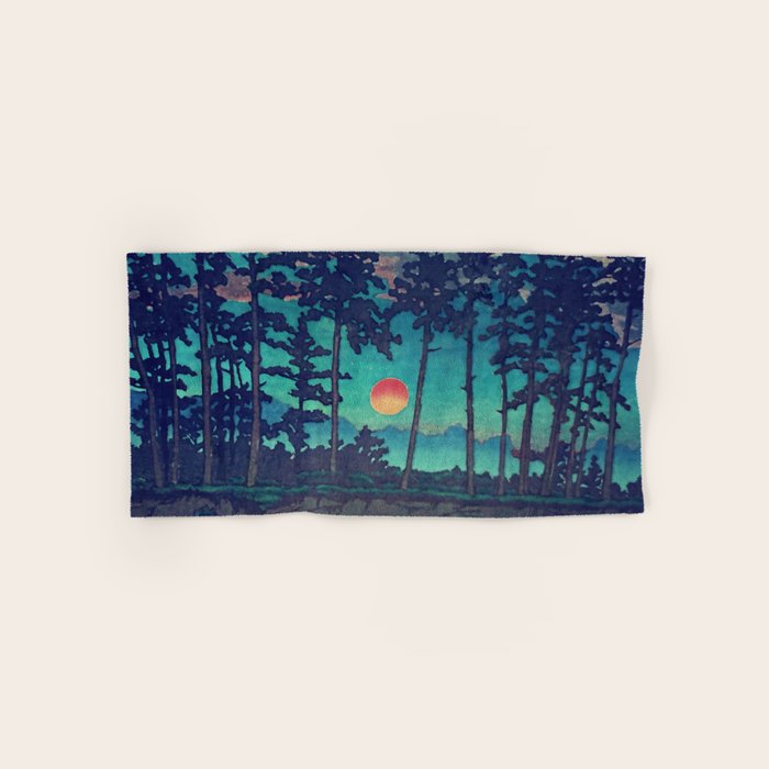 Hues of Dusk at Kanako - Nature Landscape Bath Towel Gallery Image 1