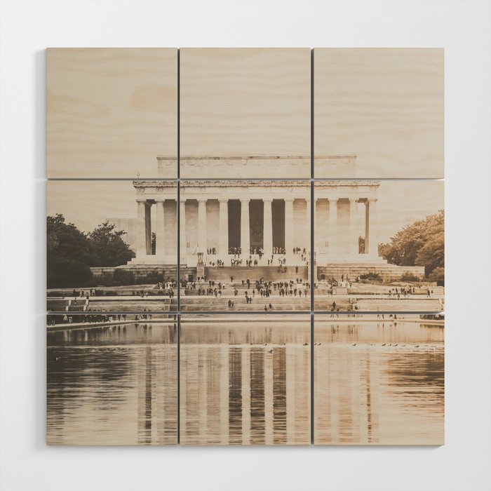 Lincoln Memorial at Dusk Wood Wall Art Gallery Image 1
