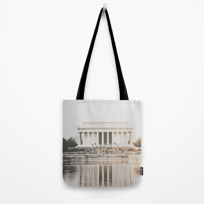 Lincoln Memorial at Dusk Tote Bag Gallery Image 2