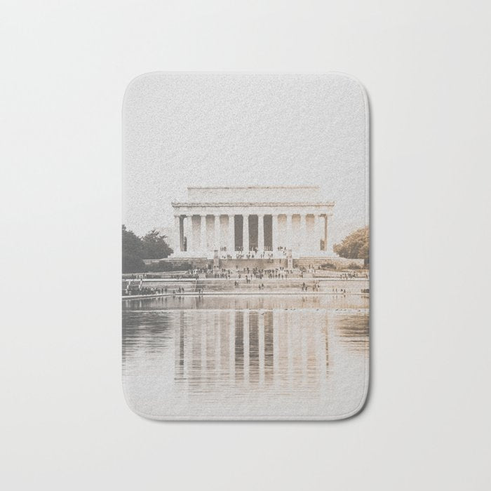 Lincoln Memorial at Dusk Bath Mat Gallery Image 1