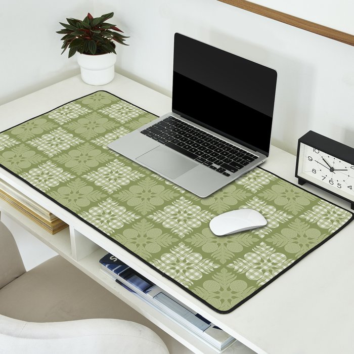 Ulu Sage Palaka Quilt Desk Mat Gallery Image 2