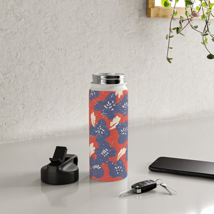 Bold flowers in my garden denim blue red Water Bottle Gallery Image 4