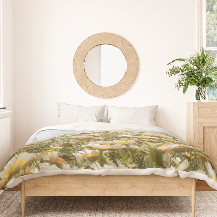 Garden of Daisy Flowers | Nature Photography in Portugal Art Print | Floral Summer Photo Duvet Cover Gallery Image 3