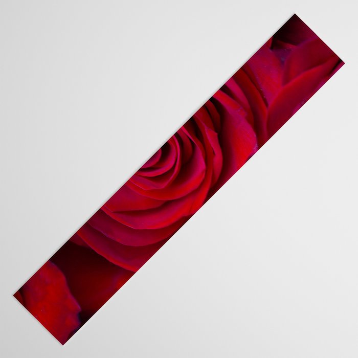 Red roses Table Runner Gallery Image 3