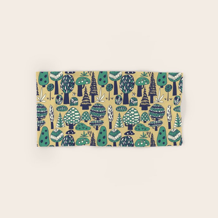 Whimsical tropical jungle pattern Bath Towel Gallery Image 1