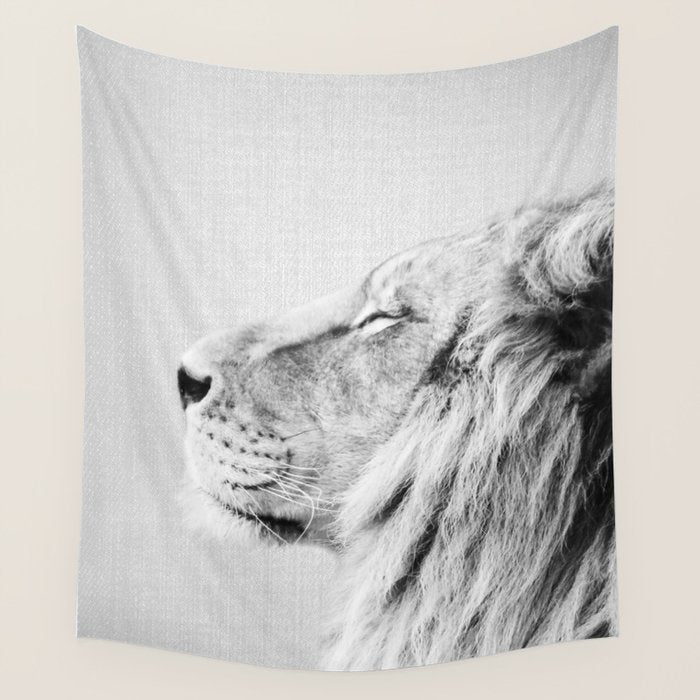 Lion Portrait - Black & White Wall Tapestry Gallery Image 4