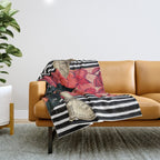 Frida enamorada Throw Blanket Gallery Image 1