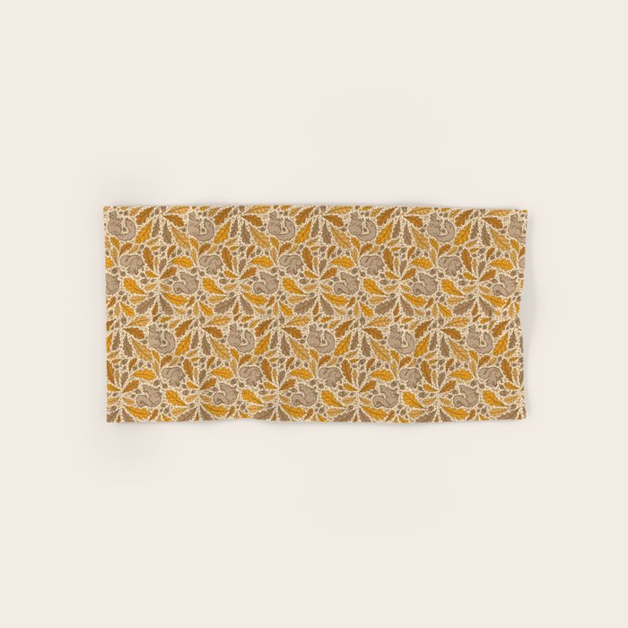 Oak & Squirrels | Autumn Yellows Palette Bath Towel Gallery Image 1