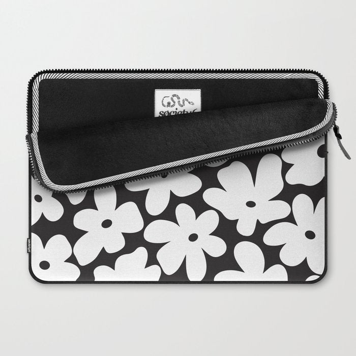 Black & White Flower - 70's White Daisies Laptop Sleeve Gallery Image 2