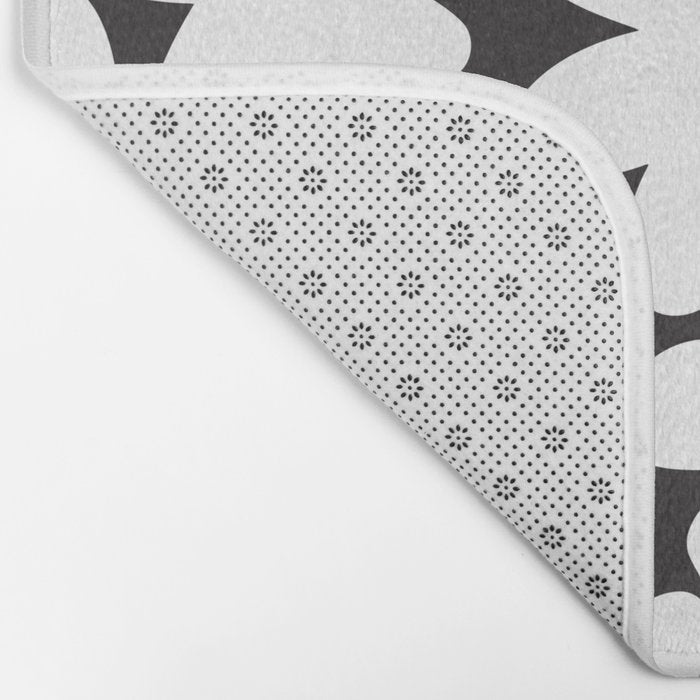 Black & White Flower - 70's White Daisies Bath Mat Gallery Image 2