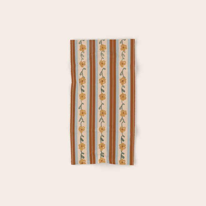 Ditzy Floral Bath Towel Gallery Image 1