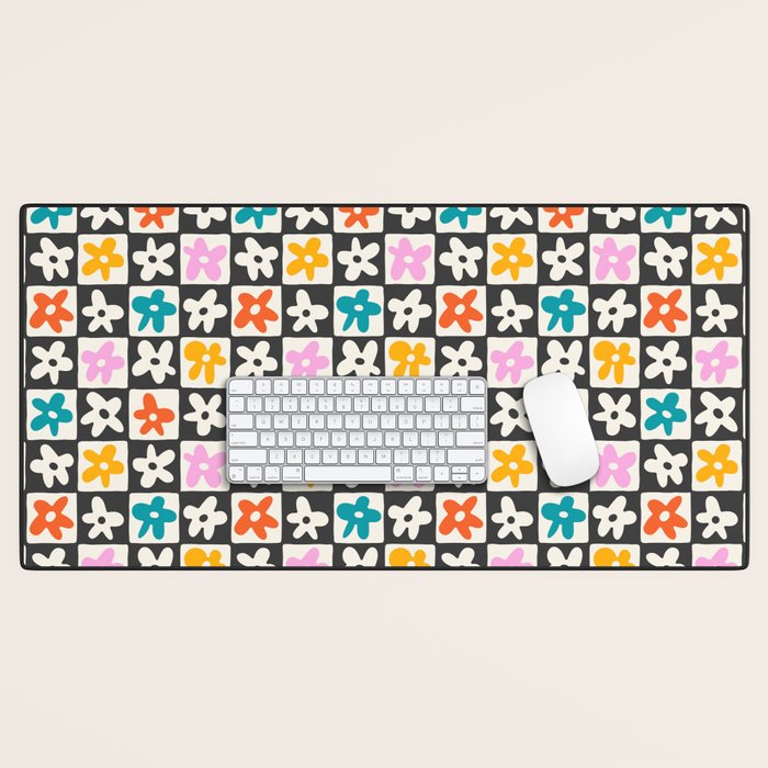Trendy checkered flower art pattern Desk Mat Gallery Image 1