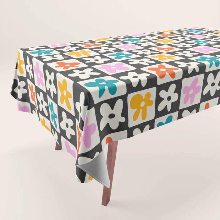 Trendy checkered flower art pattern Tablecloth Gallery Image 1