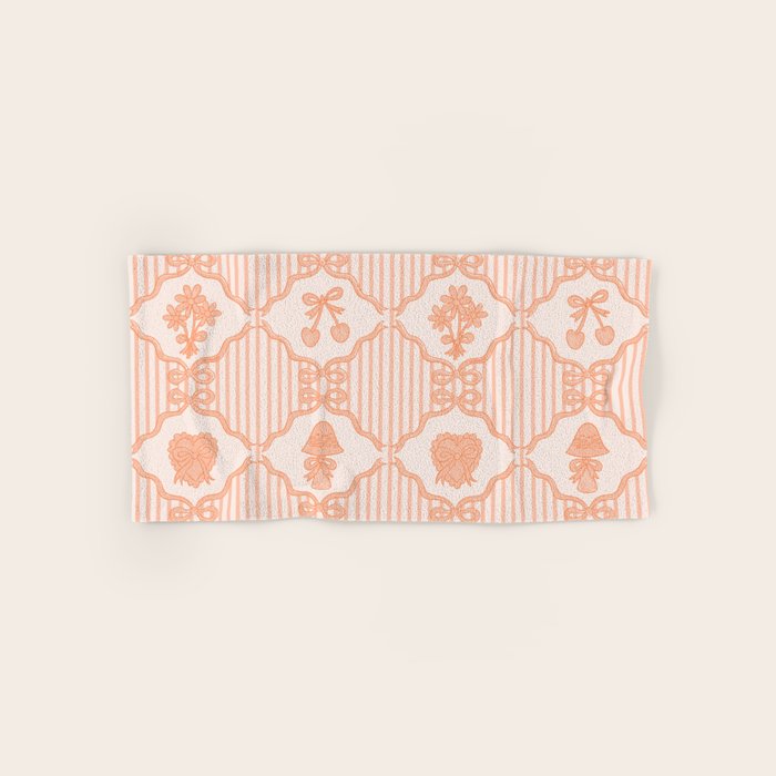 Eloise Print in Peach Bath Towel Gallery Image 1